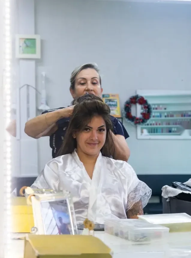 Atendimento de noiva no salão Mary Cabeleireira Unissex